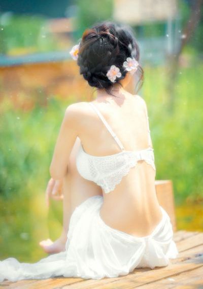 国产丝袜美腿av_完整版电影在线观看